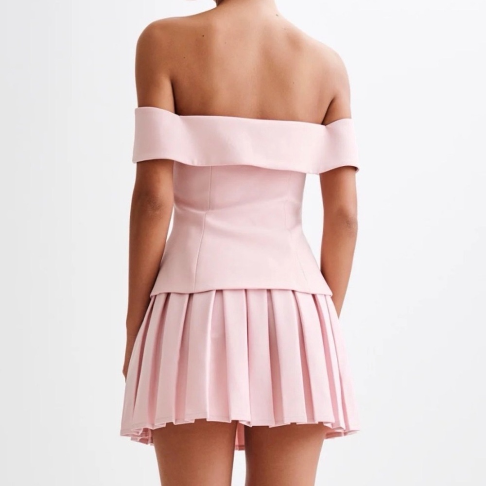 Meshki Pink Off-Shoulder Button Down Shirt and Skirt - MEDIUM - Picture 6 of 7